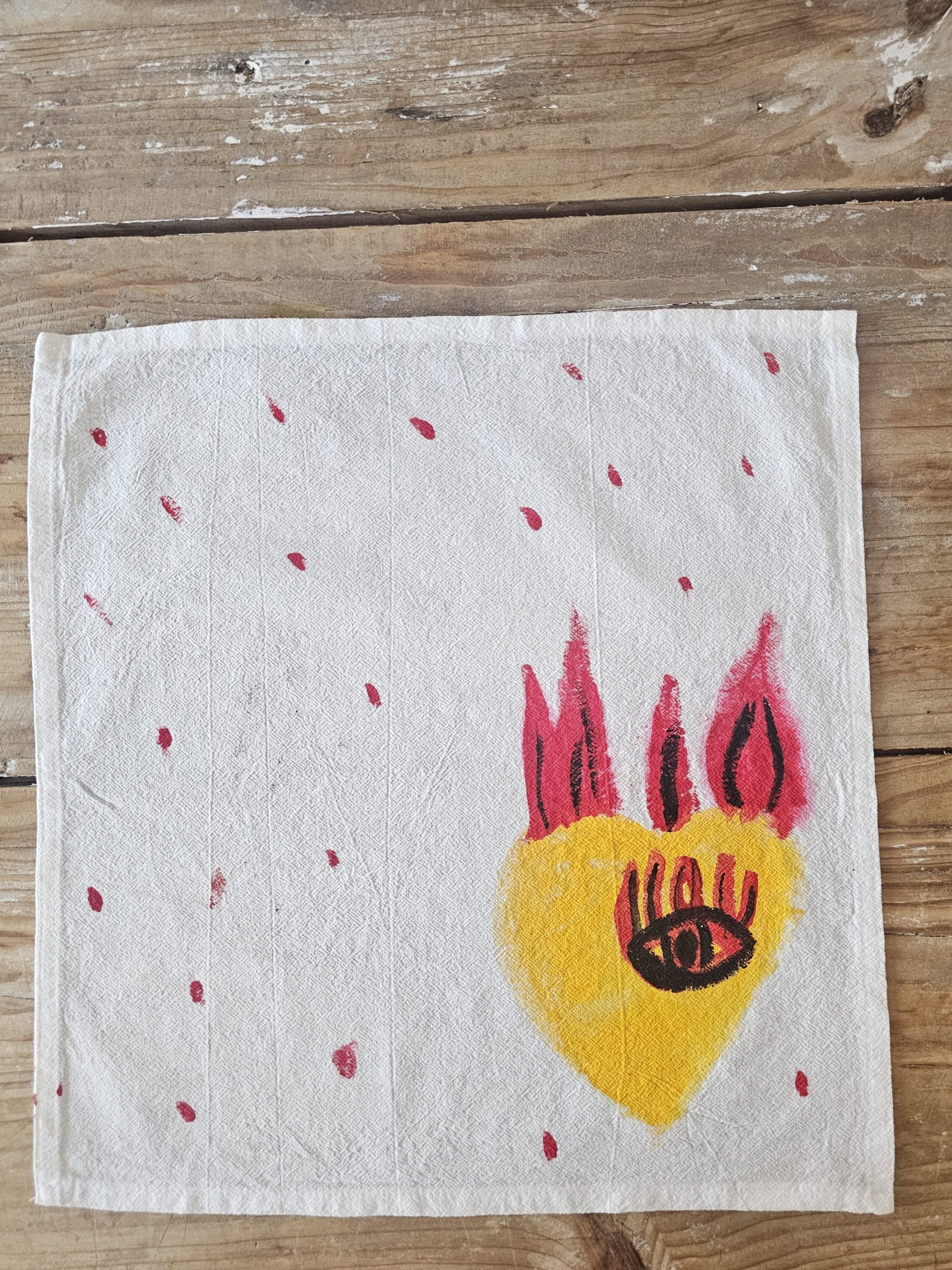 Set de 2 Servilletas de Algodón 100% Pintadas a Mano – Corazón llamas 1 (40x40 cm)